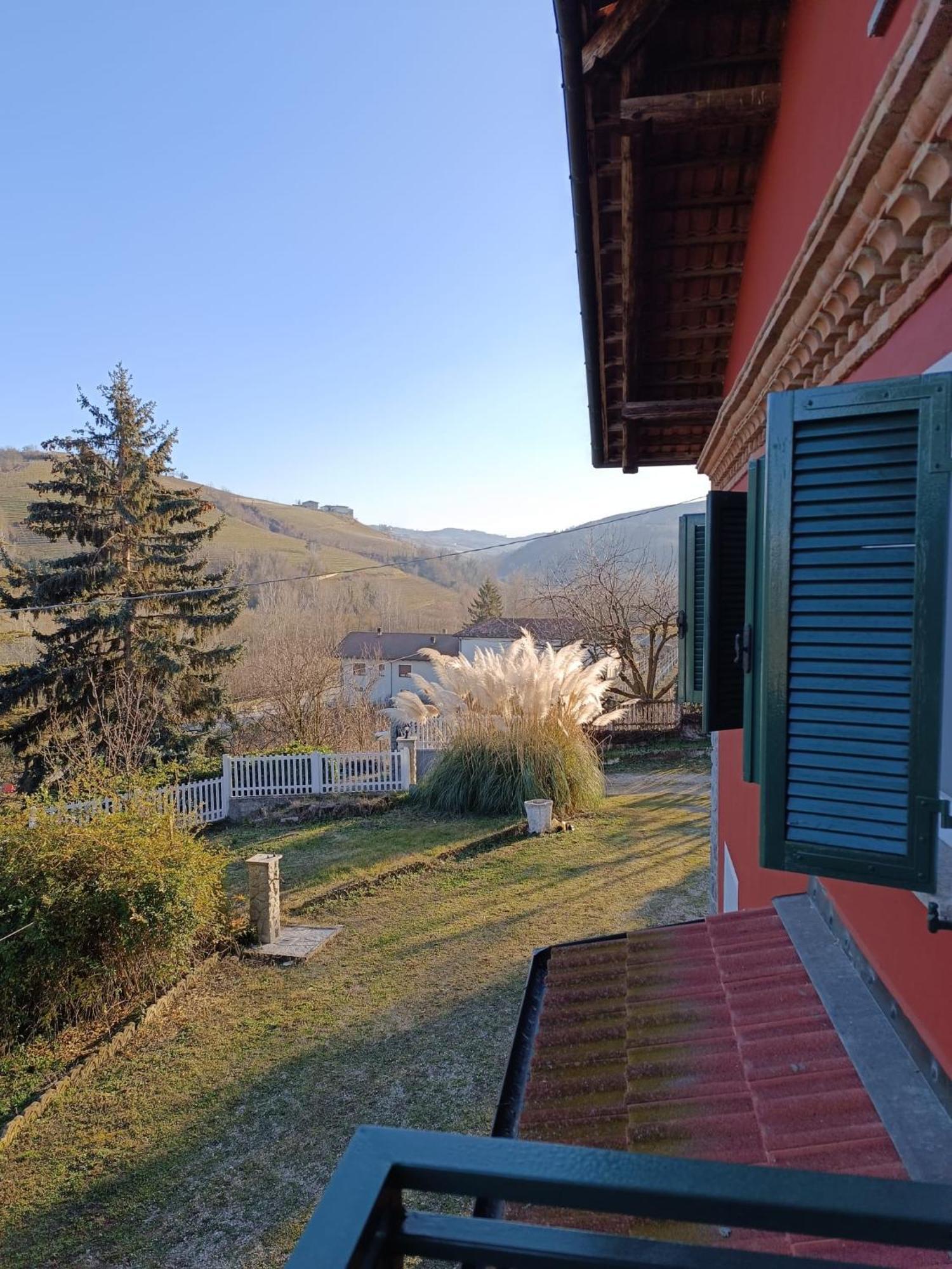 Apartmán Bricco Nebbiolo Neviglie Exteriér fotografie